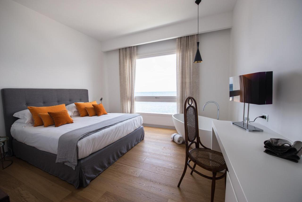 Unico Boutique Hotel D'Arte Mondello Exteriör bild