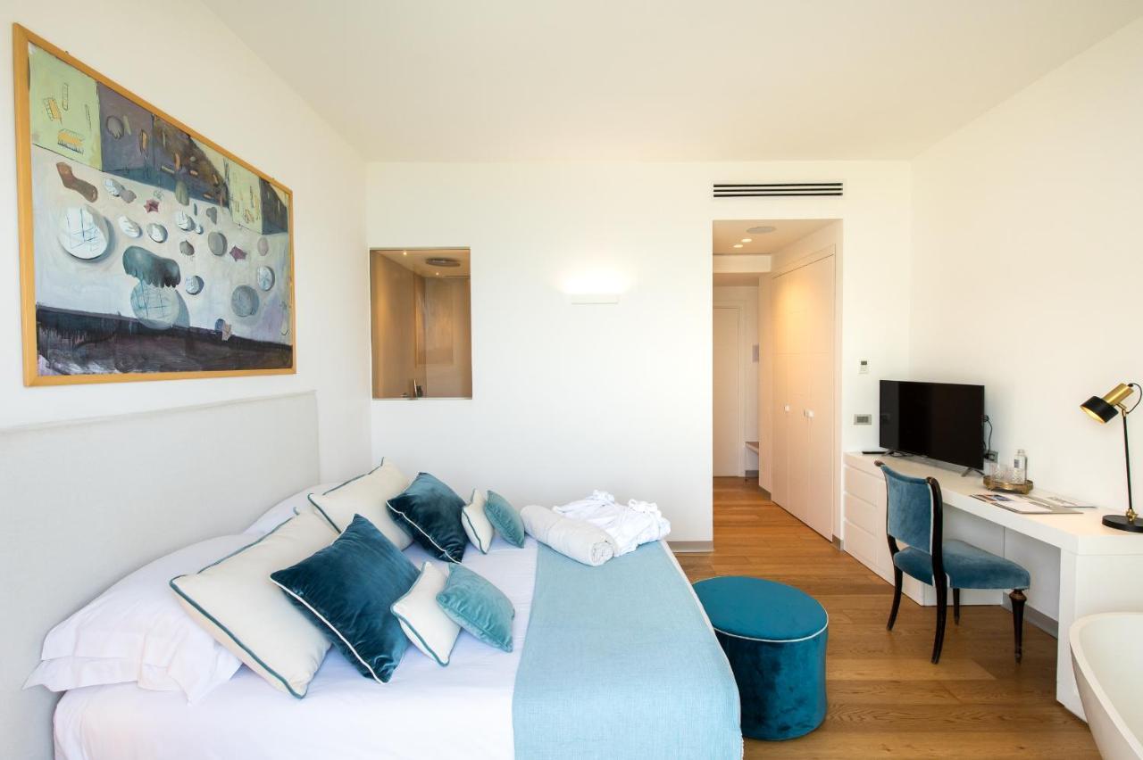 Unico Boutique Hotel D'Arte Mondello Exteriör bild