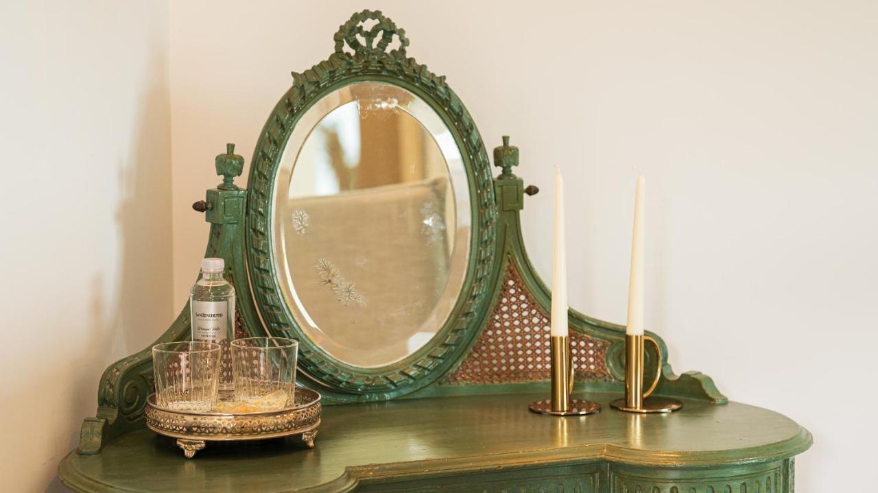 Unico Boutique Hotel D'Arte Mondello Exteriör bild